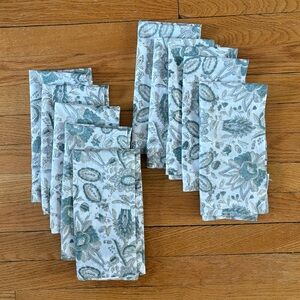 Pottery Barn set of 10 Fabric Napkins